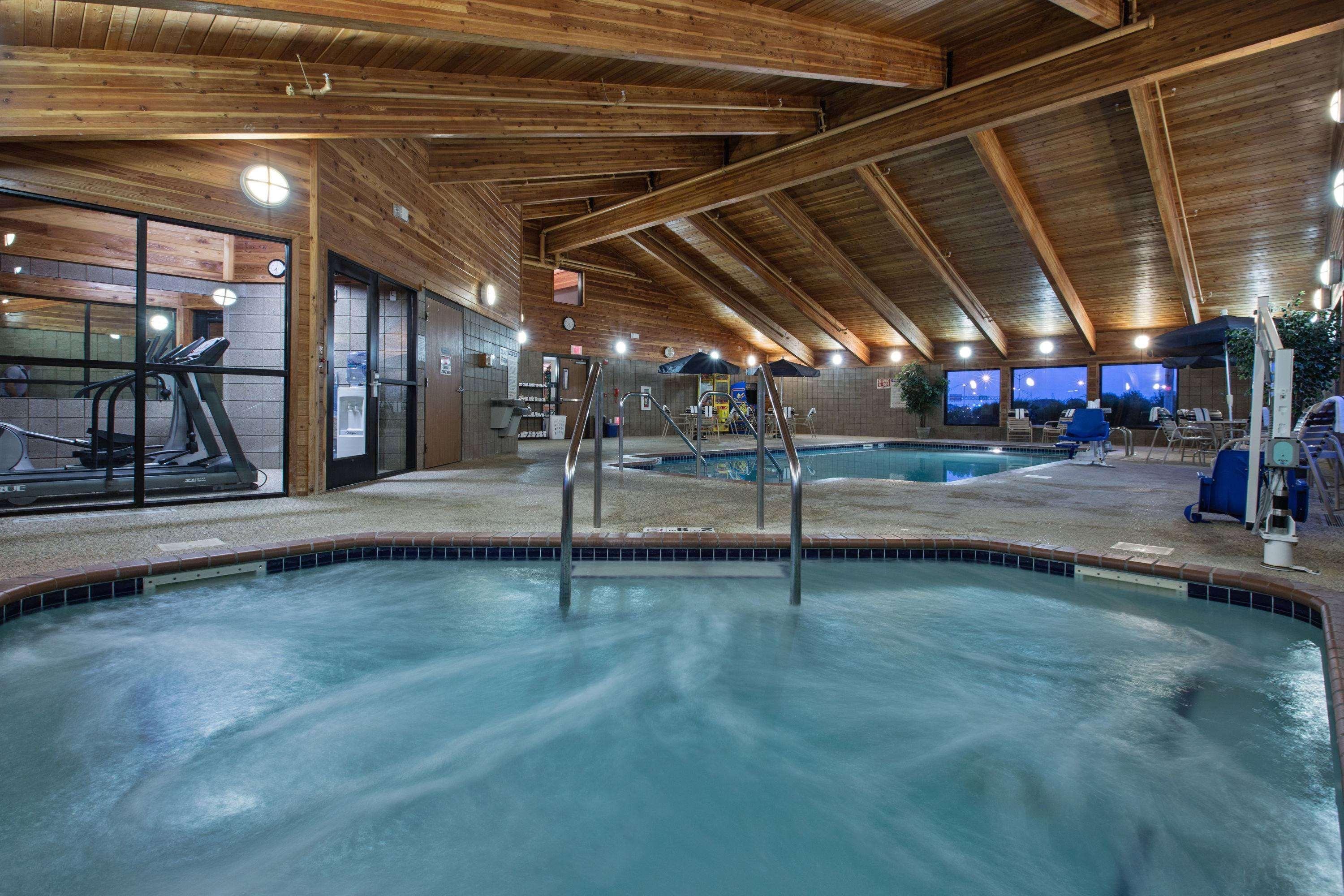 Americinn By Wyndham Fort Dodge Esterno foto