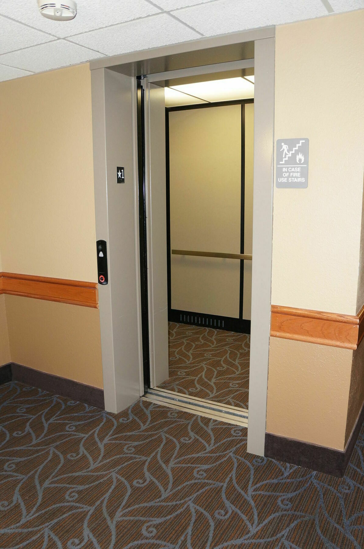 Americinn By Wyndham Fort Dodge Esterno foto